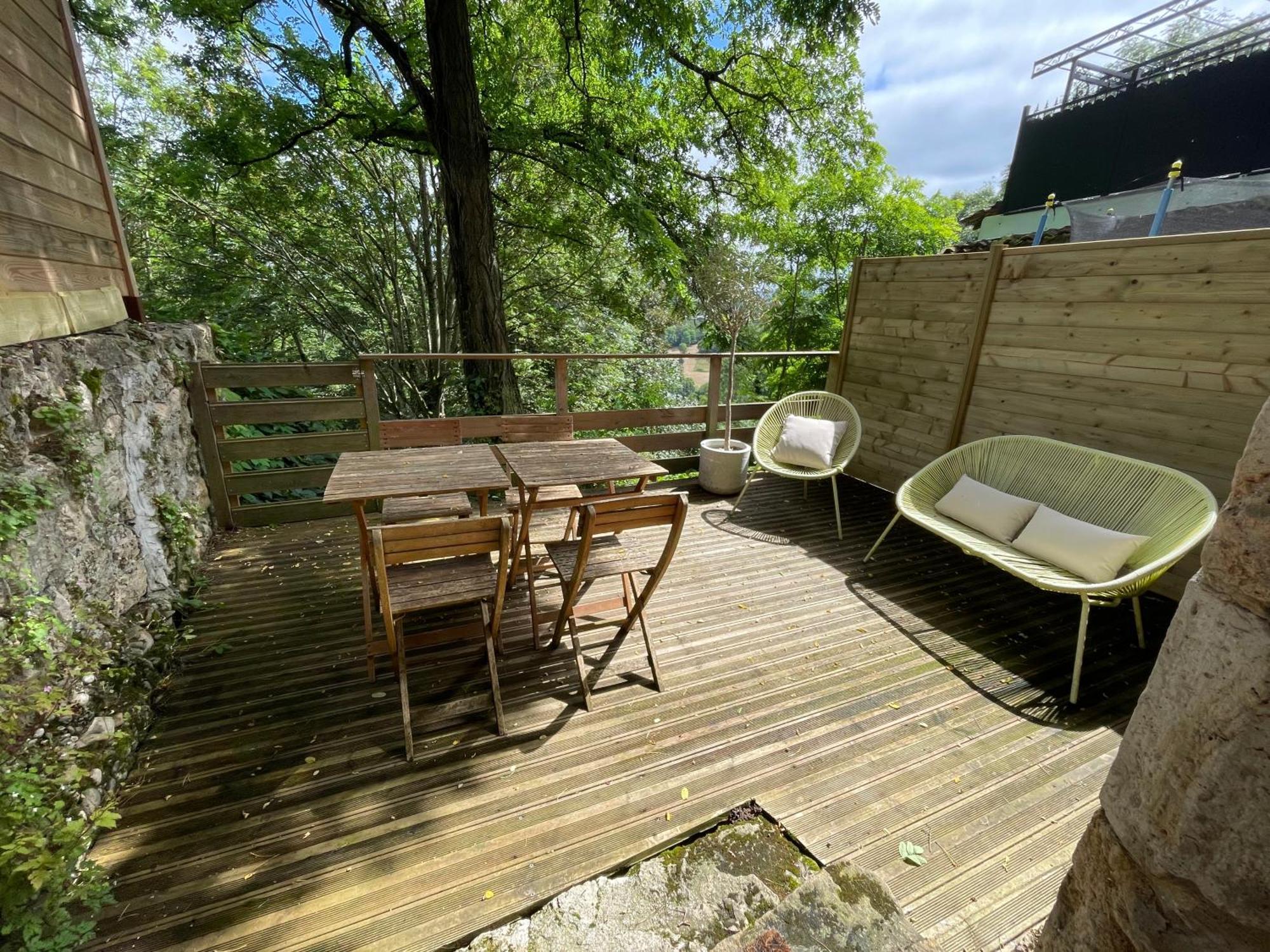 Chez Gabriel Et Sophie Pérouges Exterior foto